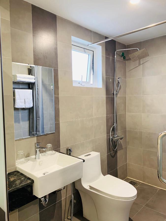 Que Huong Hotel Quy Nhon Exteriör bild