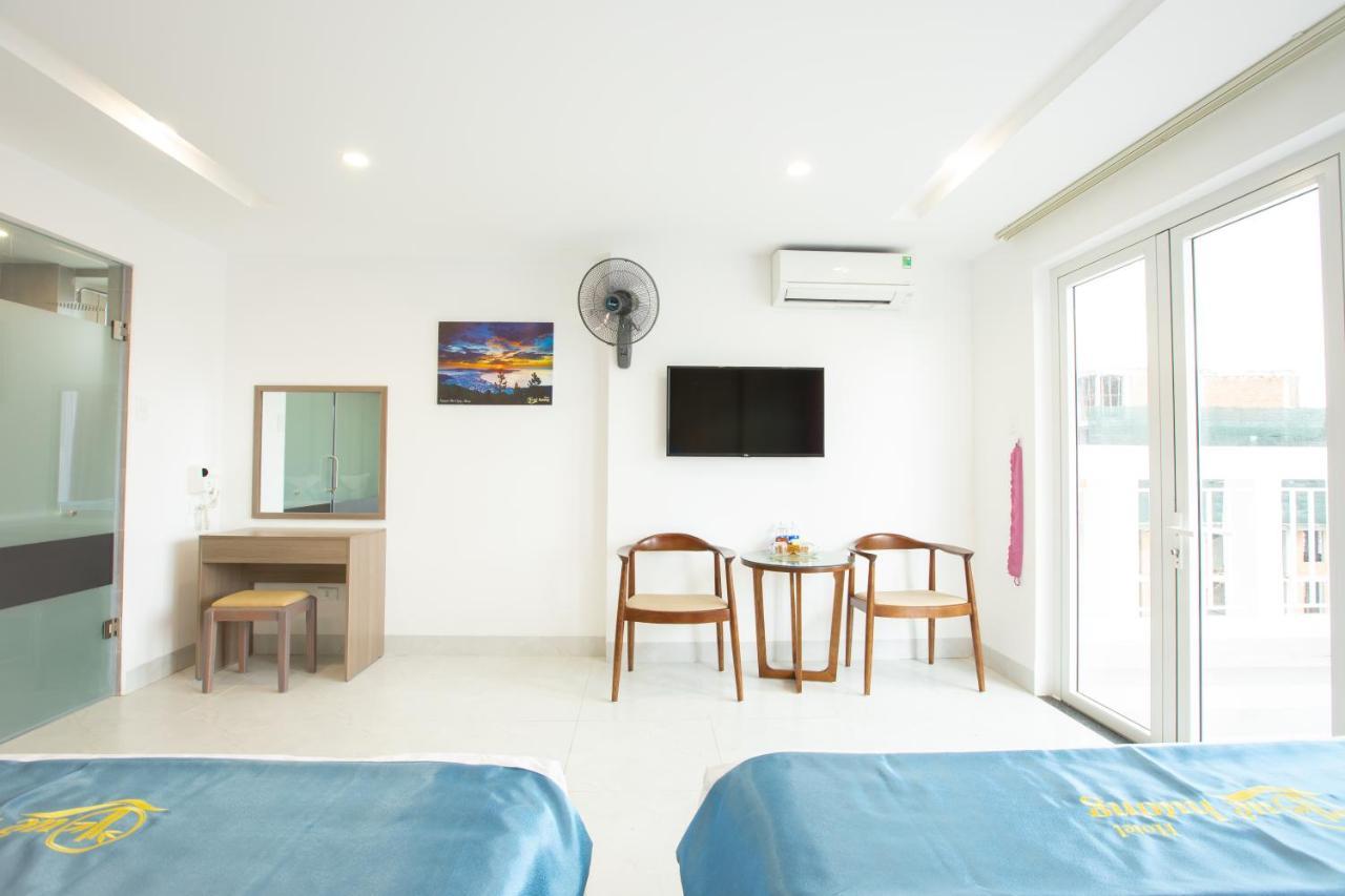 Que Huong Hotel Quy Nhon Exteriör bild