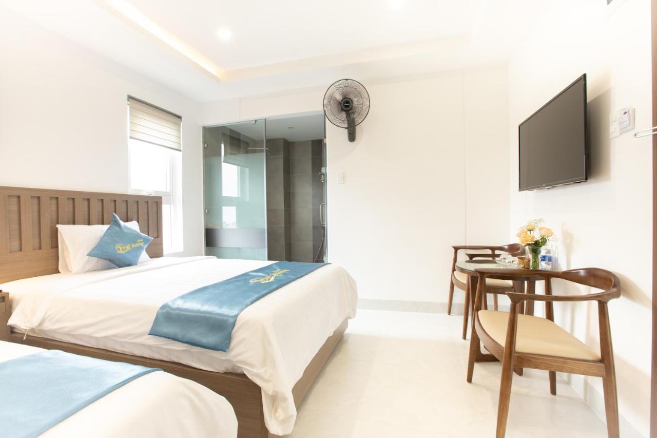 Que Huong Hotel Quy Nhon Exteriör bild